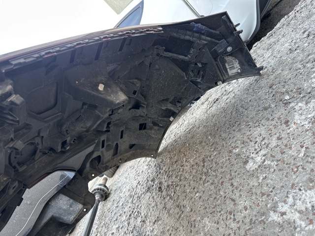 BMW 51115A3AE08 Кронштейн бампера переднего правый в наличии Павлоград