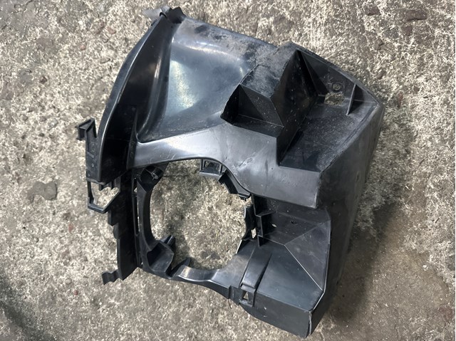 Кронштейн крепления противотуманной фары, левой 51117294655 BMW