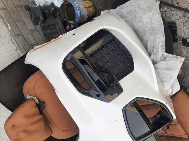  Решетка переднего бампера левая 51118069213 BMW