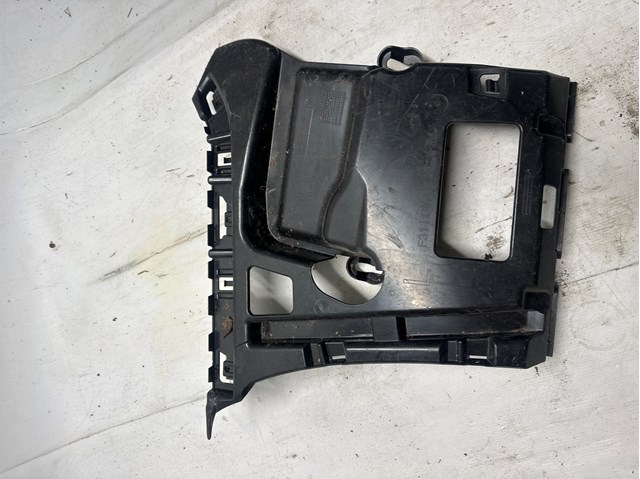 Кронштейн бампера заднего, левый 51127384479 BMW
