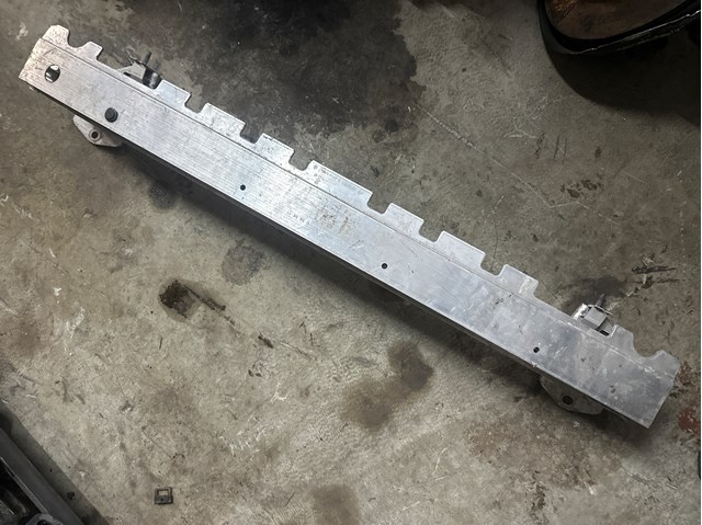 Шина бампера заднего 51127387334 BMW