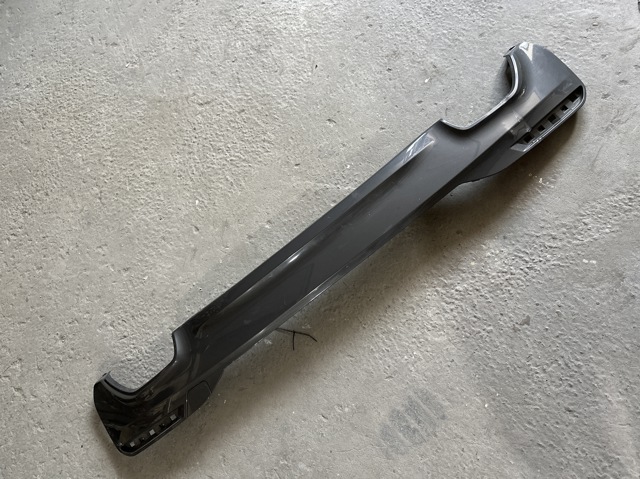 Накладка бампера заднего 51128064718 BMW