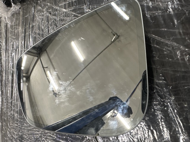 Зеркальный элемент водительского зеркала 51167445413 BMW