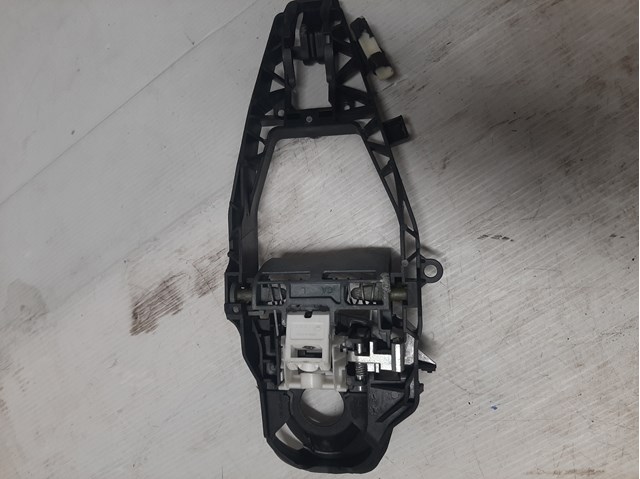 Держатель наружной ручки двери, передней левой 51217401205 BMW