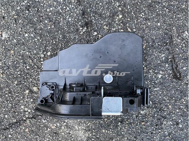 Замок задней правой двери  51227229460 BMW