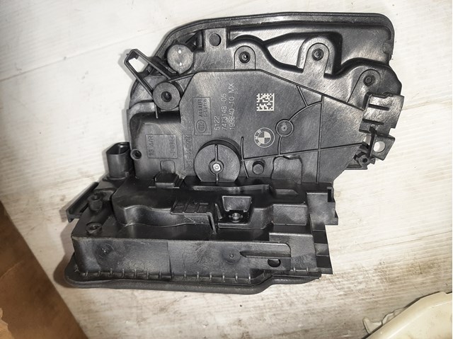 Замок задней правой двери  51227473148 BMW