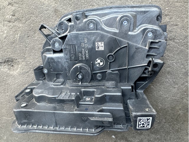 Замок двери задней правой 51229464884 BMW