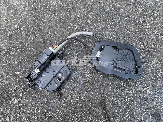 Замок задней двери 51247191211 BMW