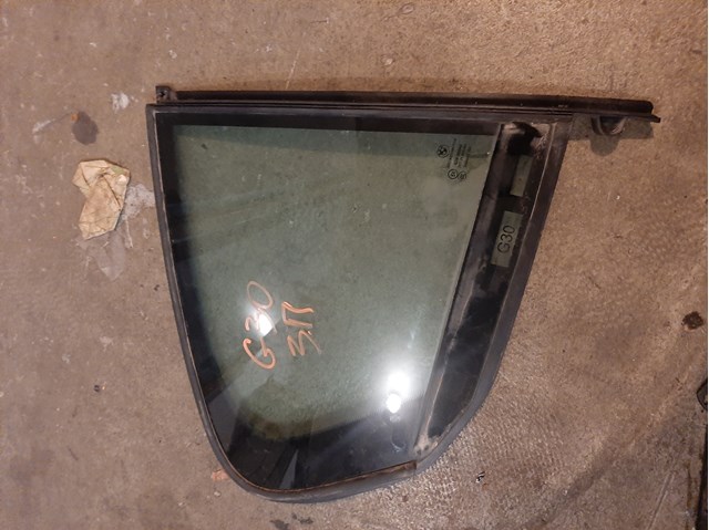 Форточка двери треугольник, задней, правой 51357381348 BMW