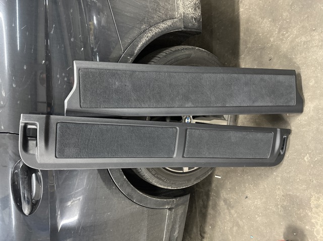 Накладка задней панели багажника 51479493107 BMW
