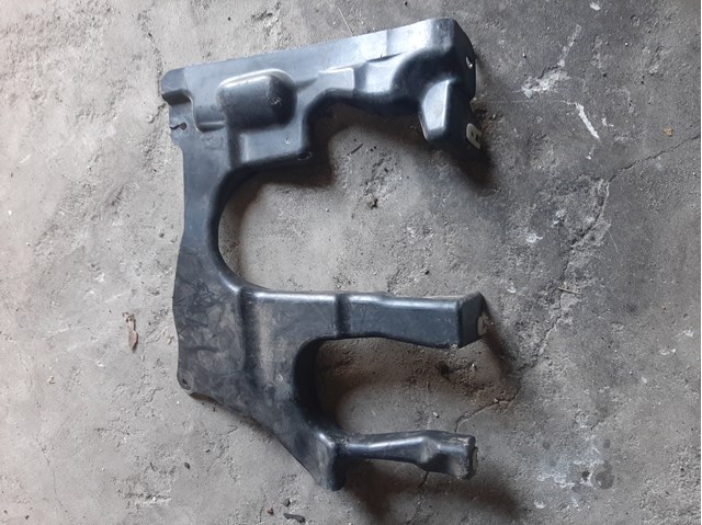 Защита двигателя, левая 51757394807 BMW