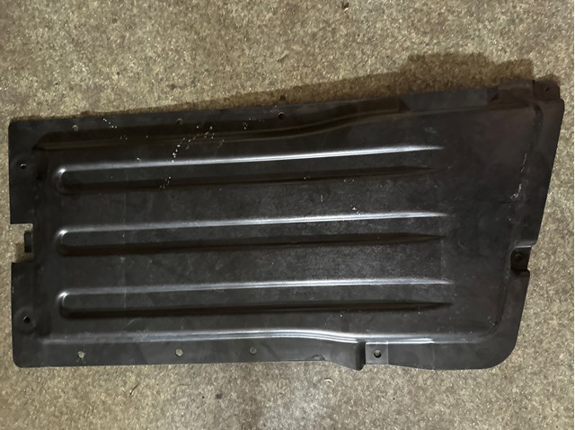51757424880 BMW Защита днища, средняя часть купить в Харьков