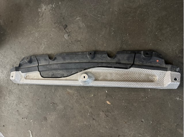 Детали пола (основание кузова или пол) 51757475999 BMW