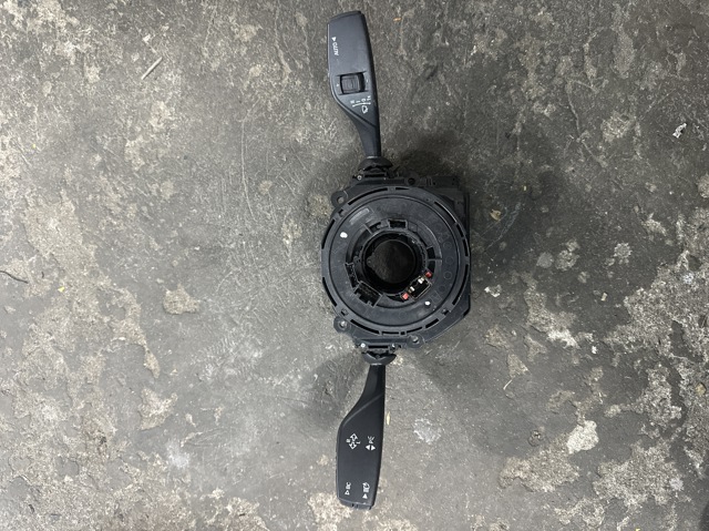 Переключатель подрулевой 61316827376 BMW