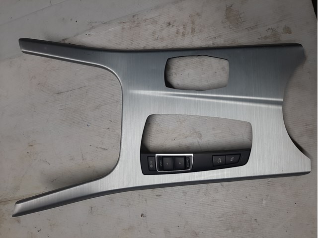 Блок кнопок центральной консоли 61319240295 BMW