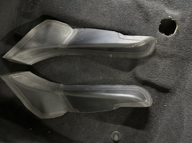 Накладка под задний фонарь, левый 63217382959 BMW