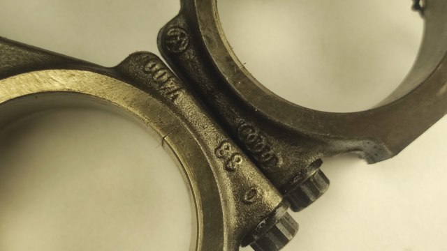 VAG 038105401J Шатун поршня двигателя в наличии Львов
