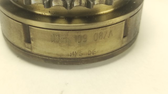 VAG 03H109087A Шестерня впускного распредвала в наличии Киев