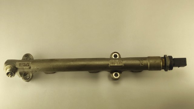 VAG 05E906054A Датчик давления топлива в наличии Харьков