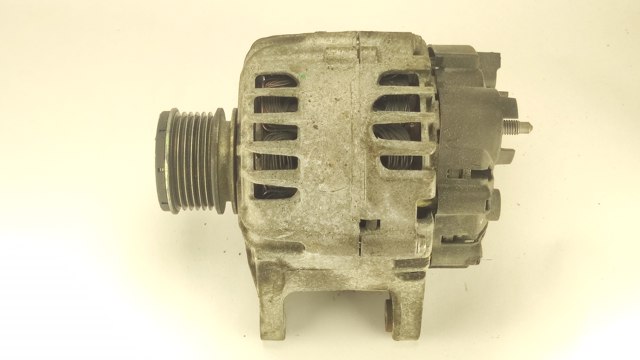 Генератор 231007281R RENAULT