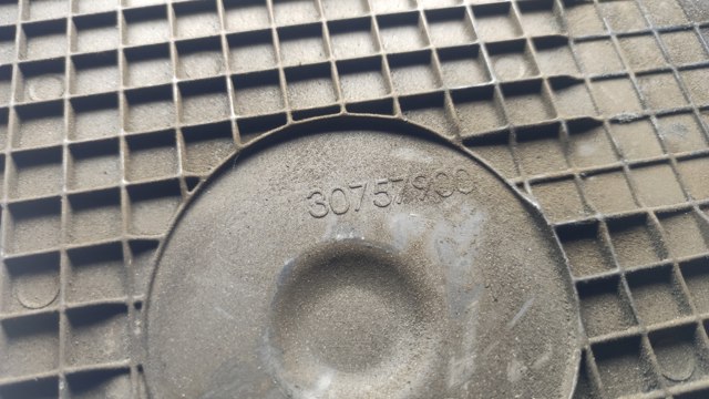 VOLVO 30757900 в наличии Ирпень