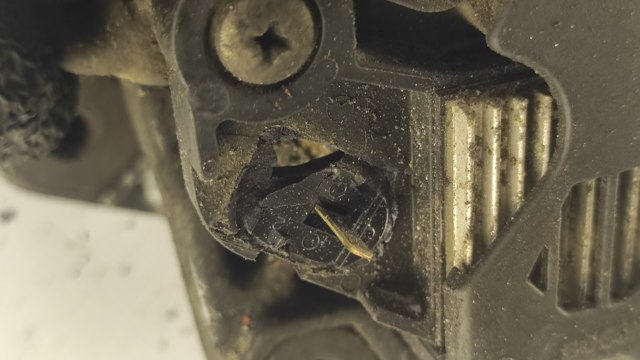 VOLVO 31419101 Генератор в наличии Каменское