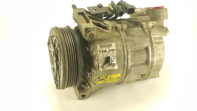 Компрессор системы кондиционирования 36002934 VOLVO
