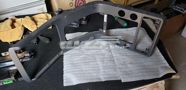 39859179 VOLVO Накладка декоративная центральной консоли купить в Киев
