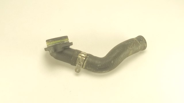 Водяной патрубок 504377461 FIAT
