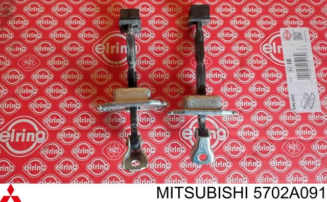 Ограничитель открывания двери 5702A091 MITSUBISHI