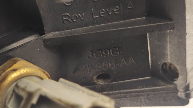 6G9G8K556AA Фланец системы охлаждения (тройник) купить Харьков