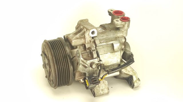 Компрессор климатической установки 73111FJ020 SUBARU