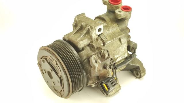 Компрессор кондиционера 73111SC000 SUBARU