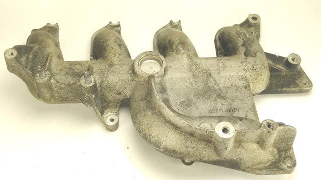Коллектор впускной 8200714430 RENAULT
