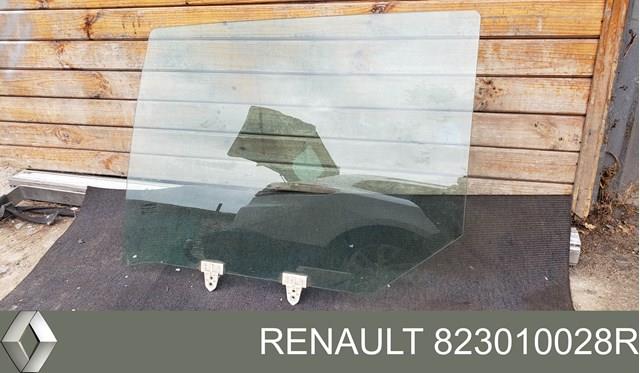 Стекло двери задней левой 823010028R Renault (RVI)