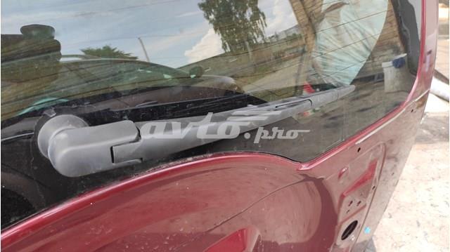 Рычаг-поводок стеклоочистителя заднего стекла 8253A029 MITSUBISHI