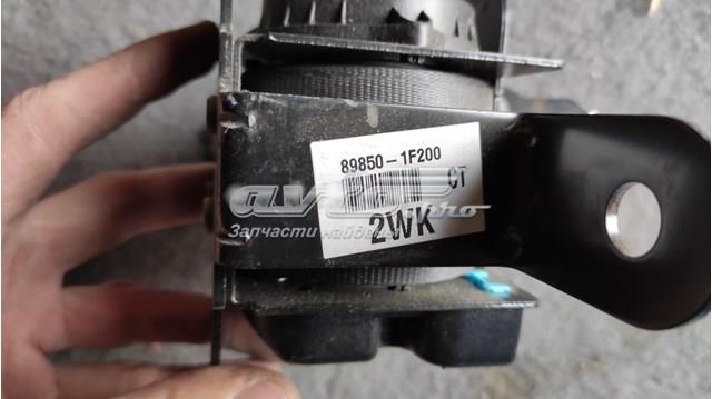 898501F200WK Ремень безопасности задний центральный купить Полтава
