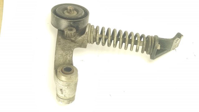 Натяжная планка поликлинового ремня A6512000570 MERCEDES