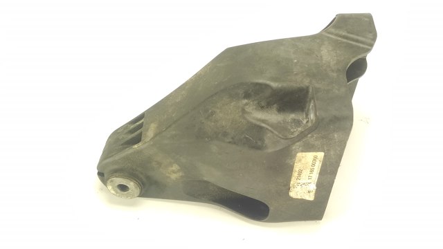 Кронштейн подушки (опоры) двигателя, правой A6542230100 MERCEDES