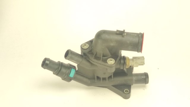 Водяная помпа термостата Ford Fiesta Mk4