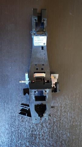 Держатель наружной ручки двери, передней левой CXF500053 LAND ROVER