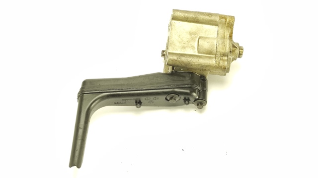 Помпа масляная DS7E6600AB FORD