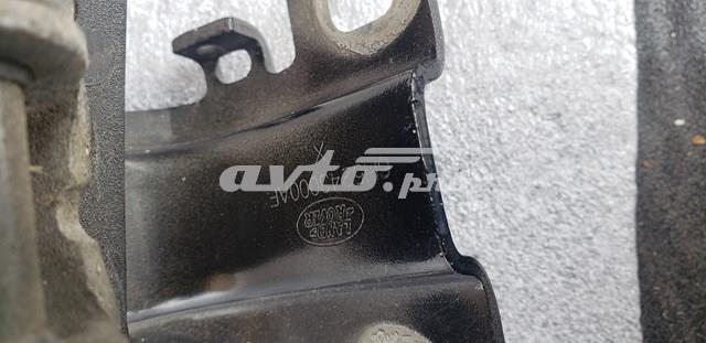 LR004826 LAND ROVER Петля двери задней (багажной 3/5-й) купить в Хмельницкий