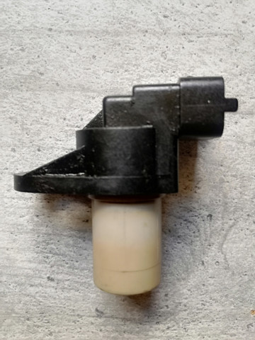 Датчик положения распредвала 0031539728 MERCEDES