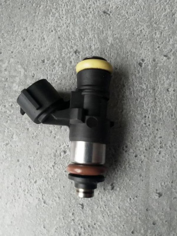 0280158818 BOSCH Топливные форсунки купить в Черкассы