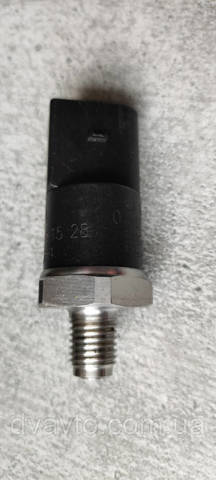 BOSCH 0281002239 Датчик давления топлива в наличии Винница
