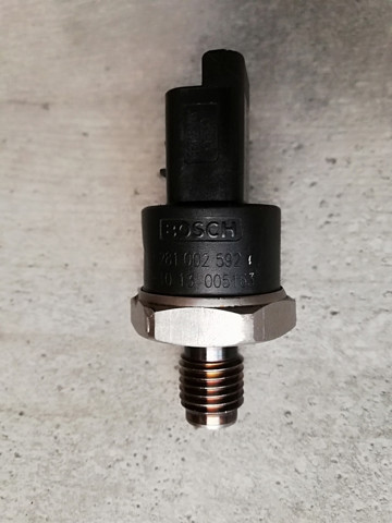 BOSCH 0281002592 Датчик давления топлива в наличии Ровно