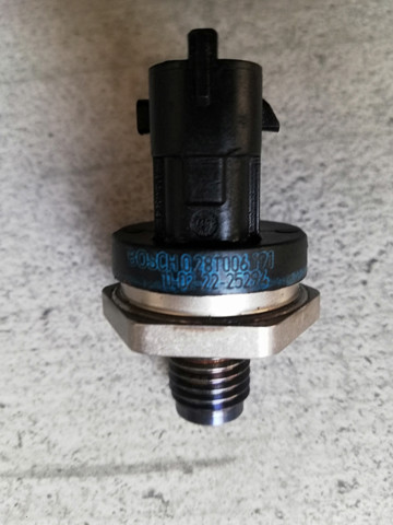 BOSCH 0281006191 Датчик давления топлива в наличии Ирпень