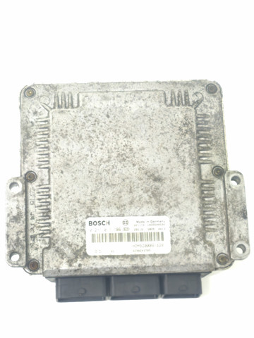 Модуль управления двигателем 0281011106 RENAULT