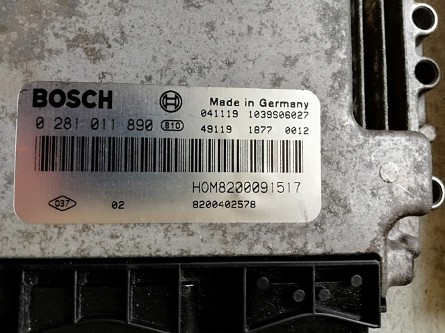 ЭБУ двигателем 0281011890 BOSCH
